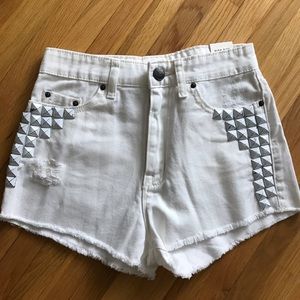💎white studded shorts - BDG size 25💎